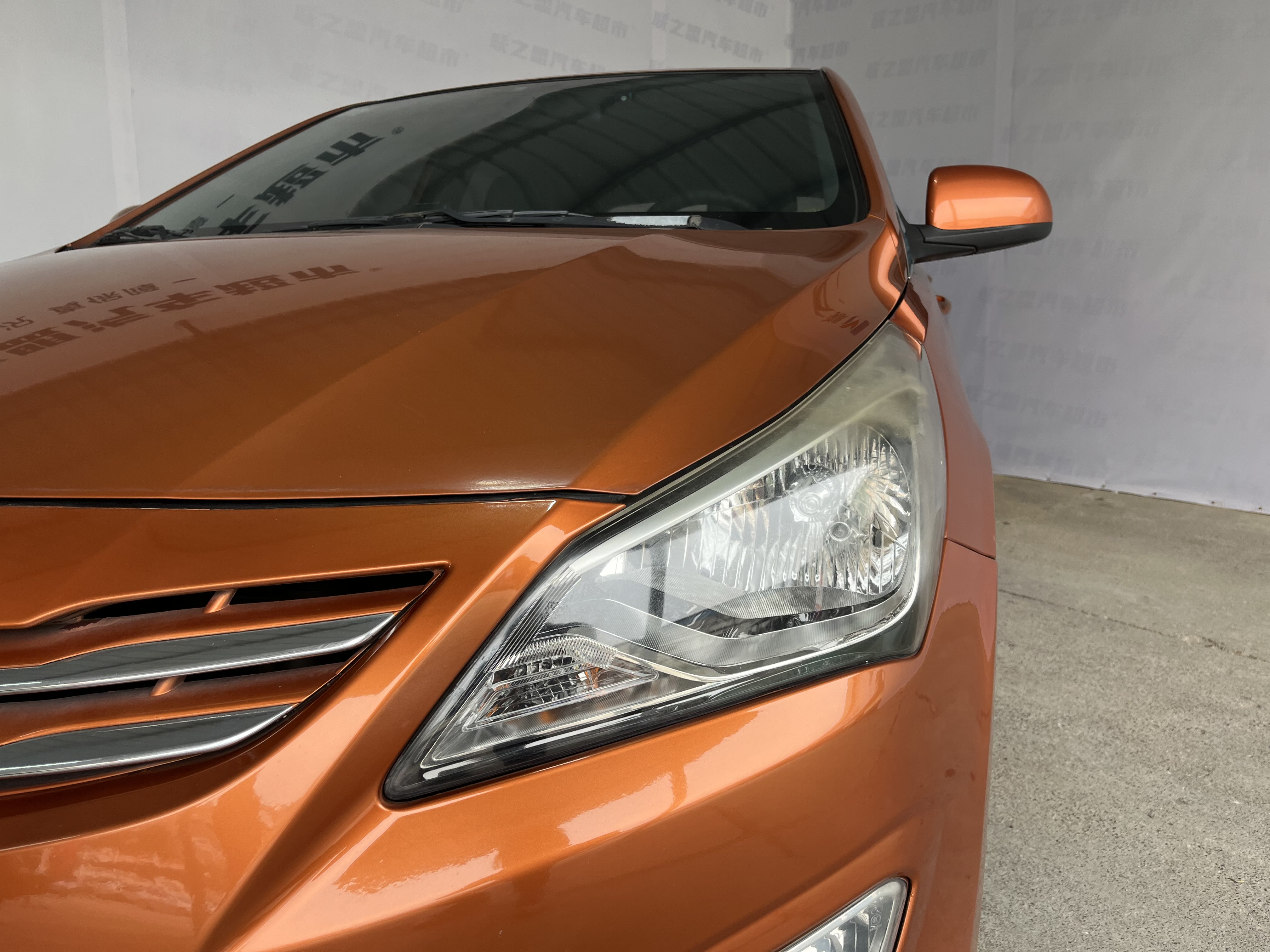 Hyundai Reina Hatchback 2014 car image #10