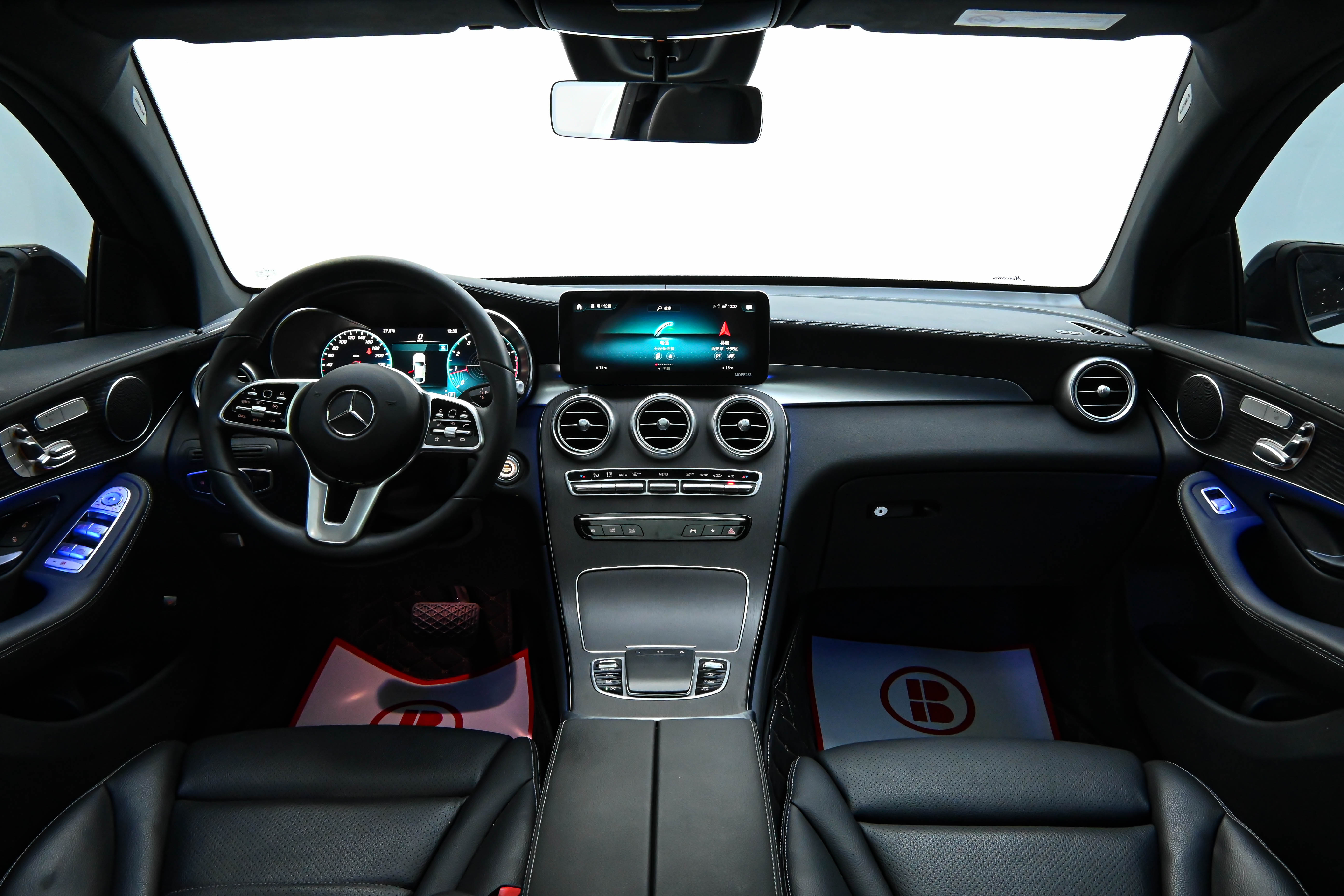 Mercedes-Benz GLC Coupe 2021 immagine di auto #10