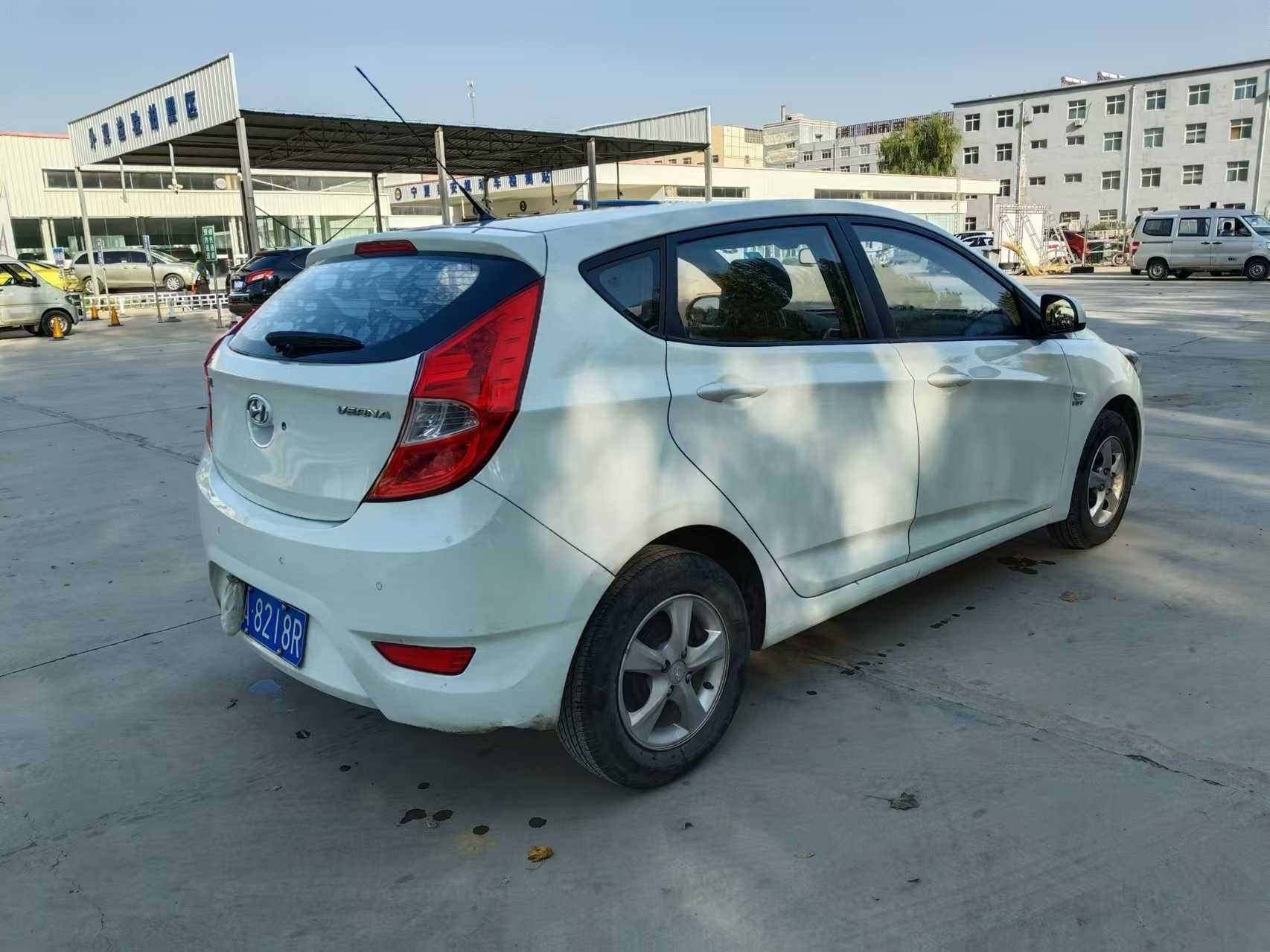 Hyundai Reina Hatchback 2017 #10 Hyundai Reina Hatchback 2017 imagem de carro #10