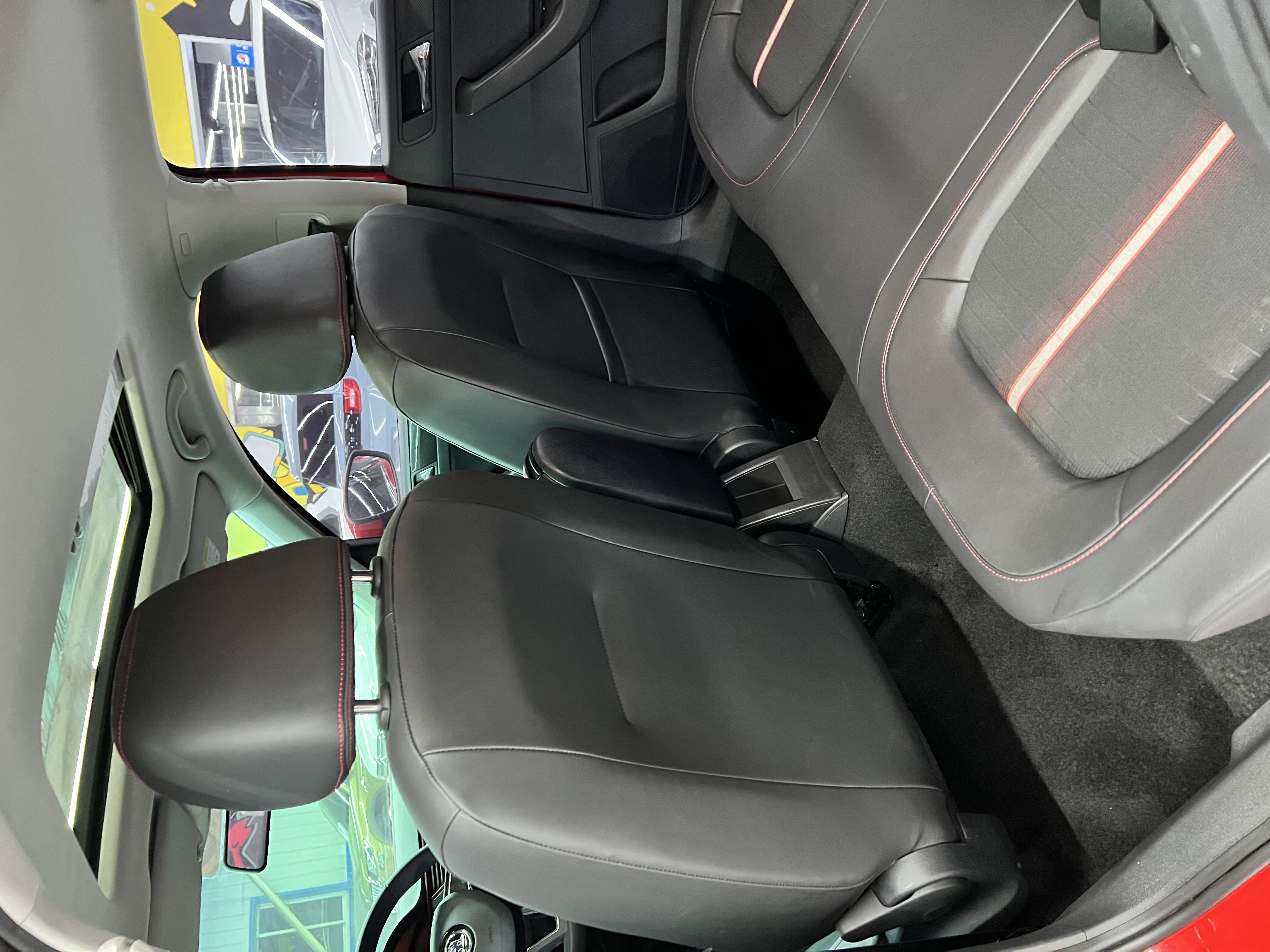 Skoda Rapid Spaceback 2020 immagine di auto #10