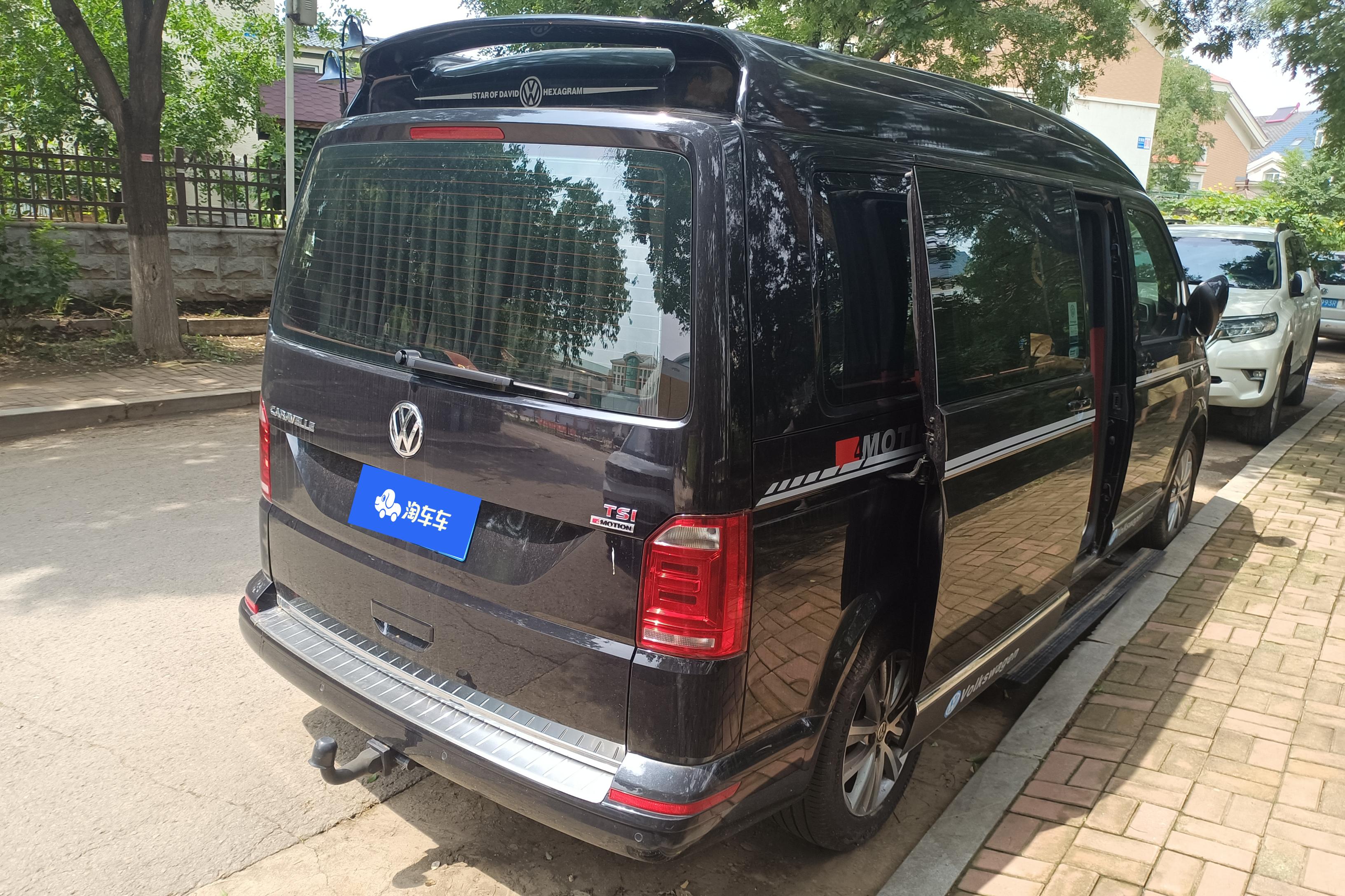 Volkswagen Caravelle 2017 car image #10