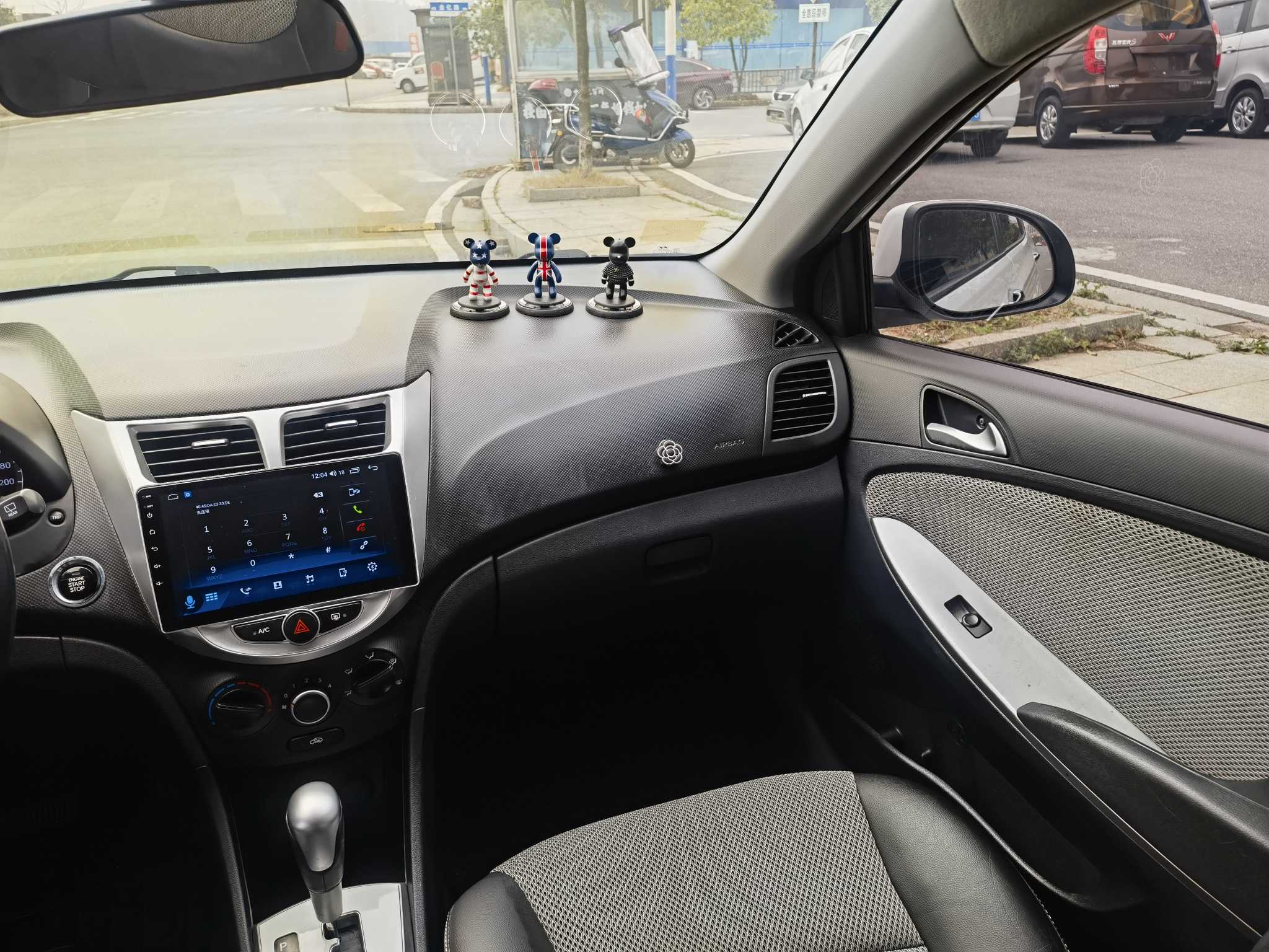 Hyundai Reina Hatchback 2016 imagem de carro #10