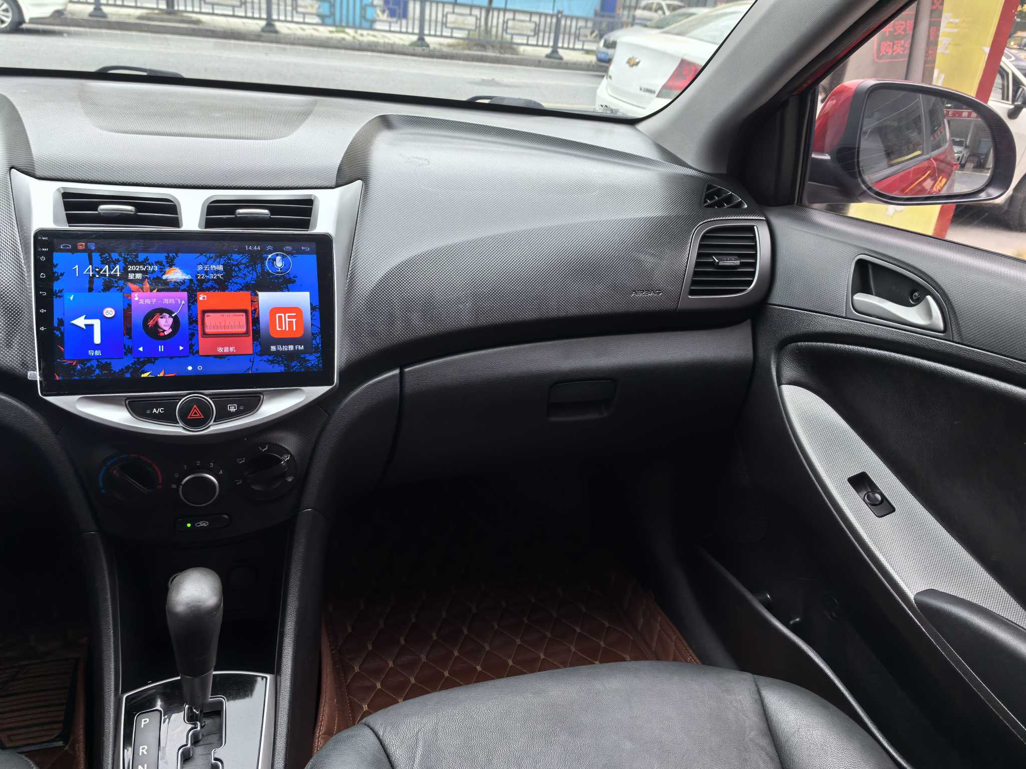 Hyundai Reina Hatchback 2018 #10 Hyundai Reina Hatchback 2018 car image #10