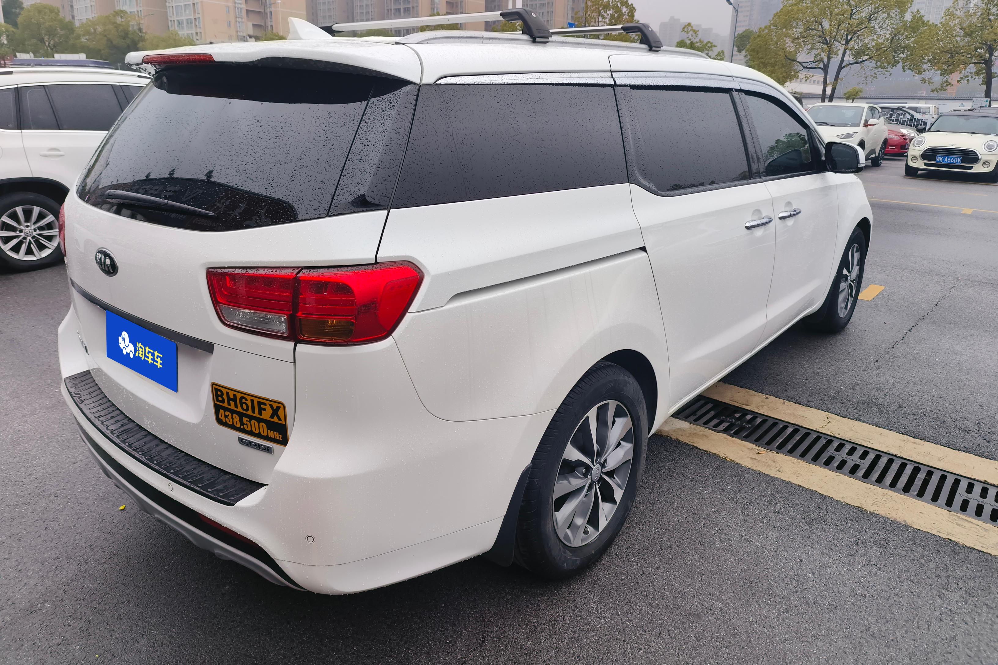 Kia Carnival 2016 immagine di auto #10