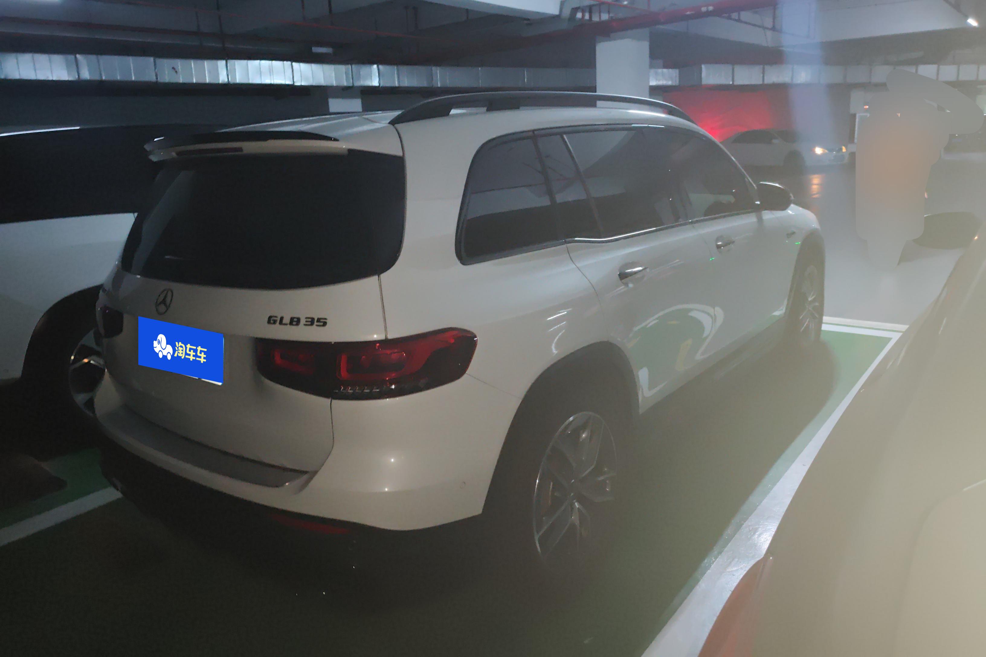 Mercedes-Benz GLB AMG 2022 immagine di auto #10