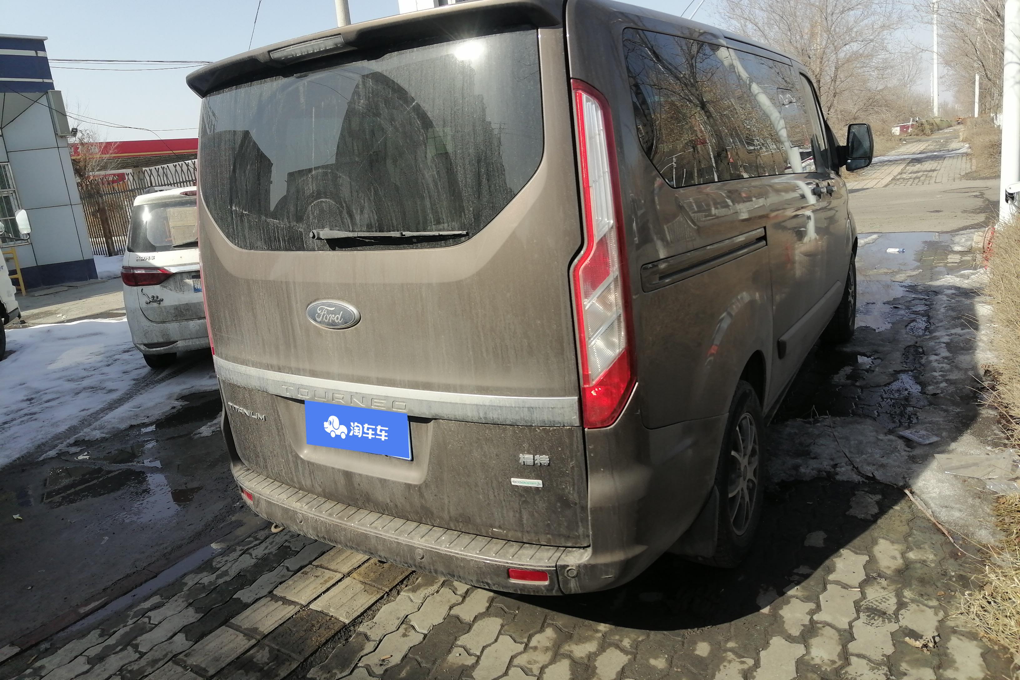 Ford Tourneo 2018 صورة سيارة #10