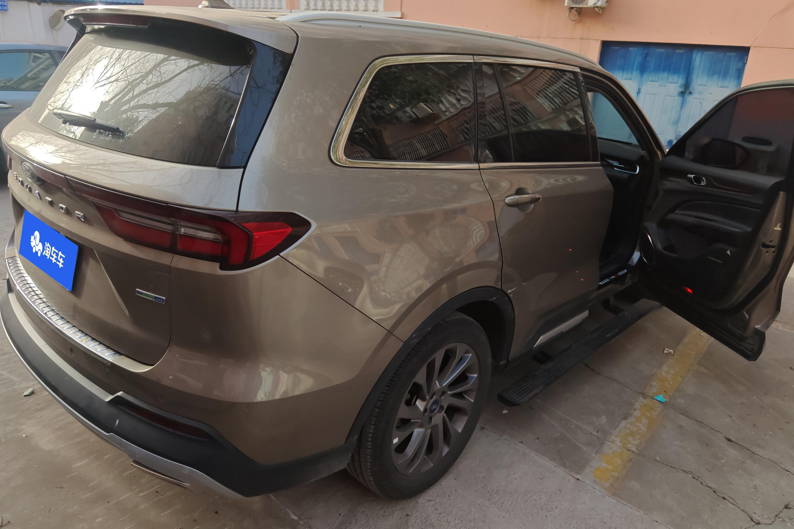 Ford Equator 2022 car image #10