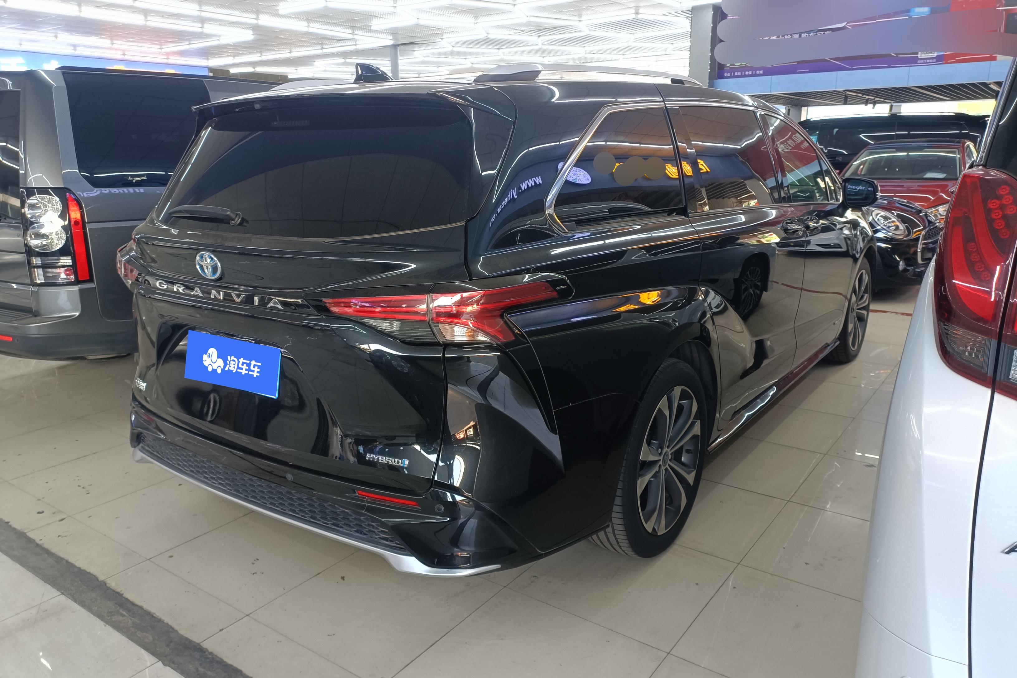 Toyota Granvia 2022 immagine di auto #10