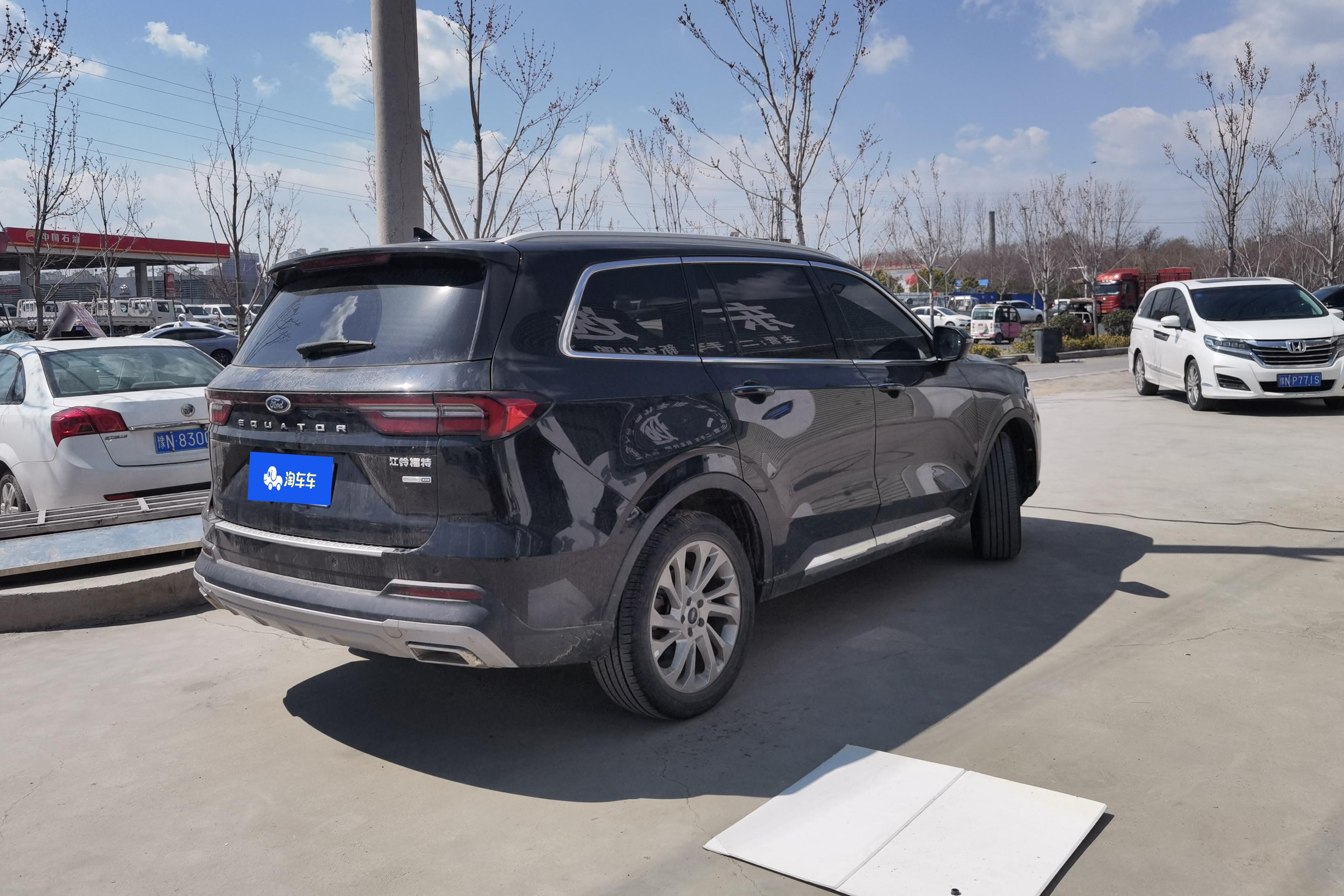 Ford Equator 2022 car image #10