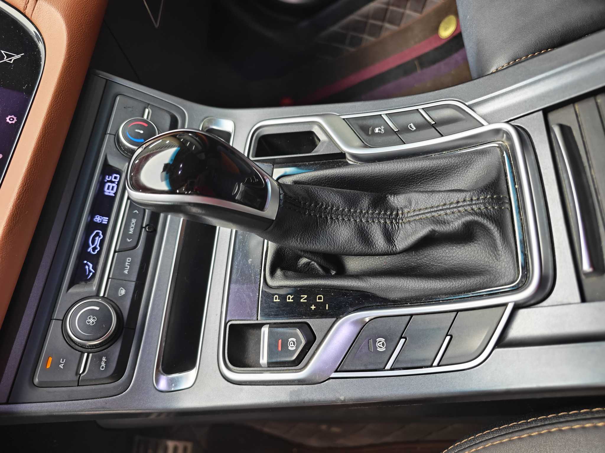 GEELY Vision S1 2019 #10 GEELY Vision S1 2019 immagine di auto #10