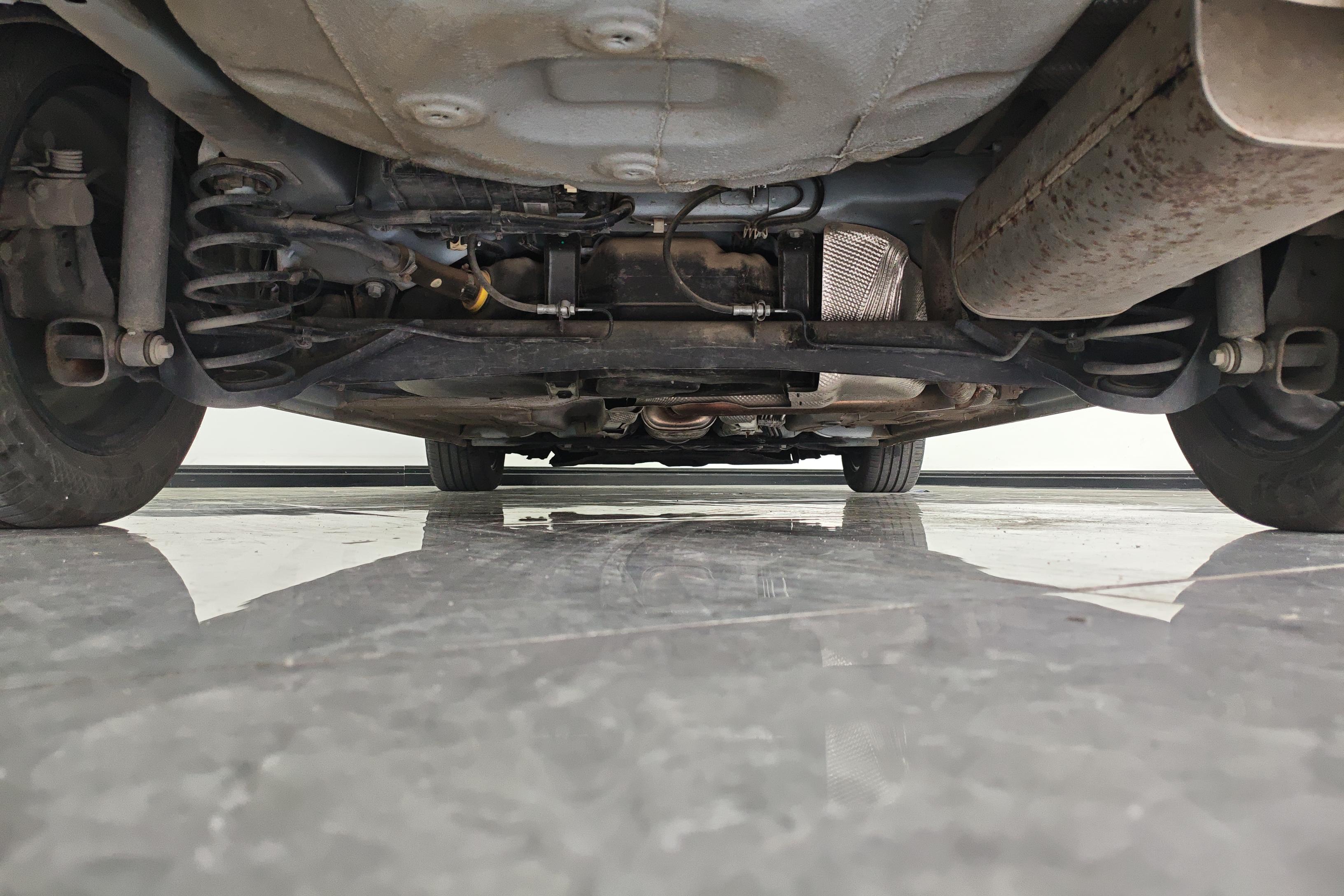 Ford Escort 2022 car image #10