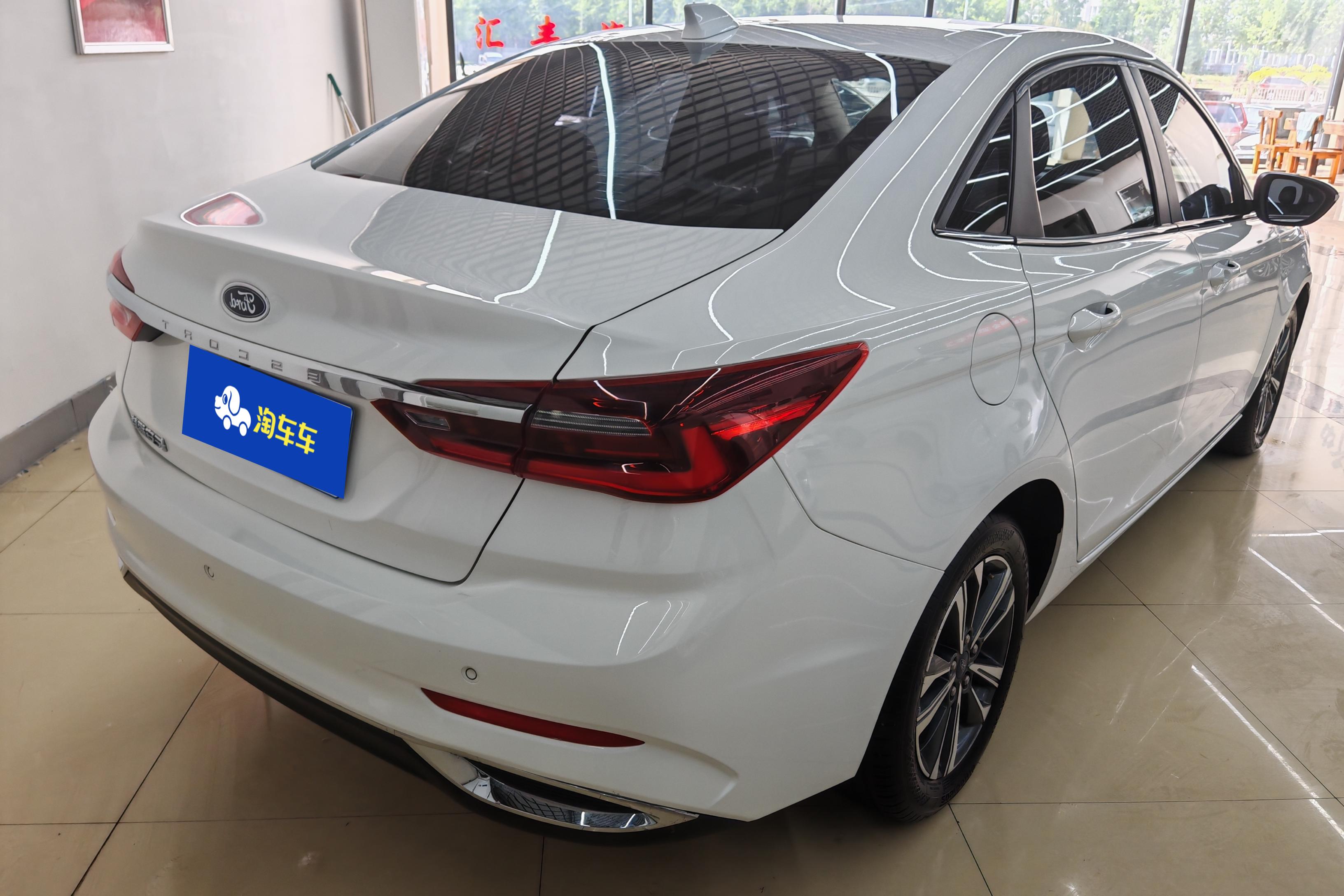 Ford Escort 2022 imagem de carro #10