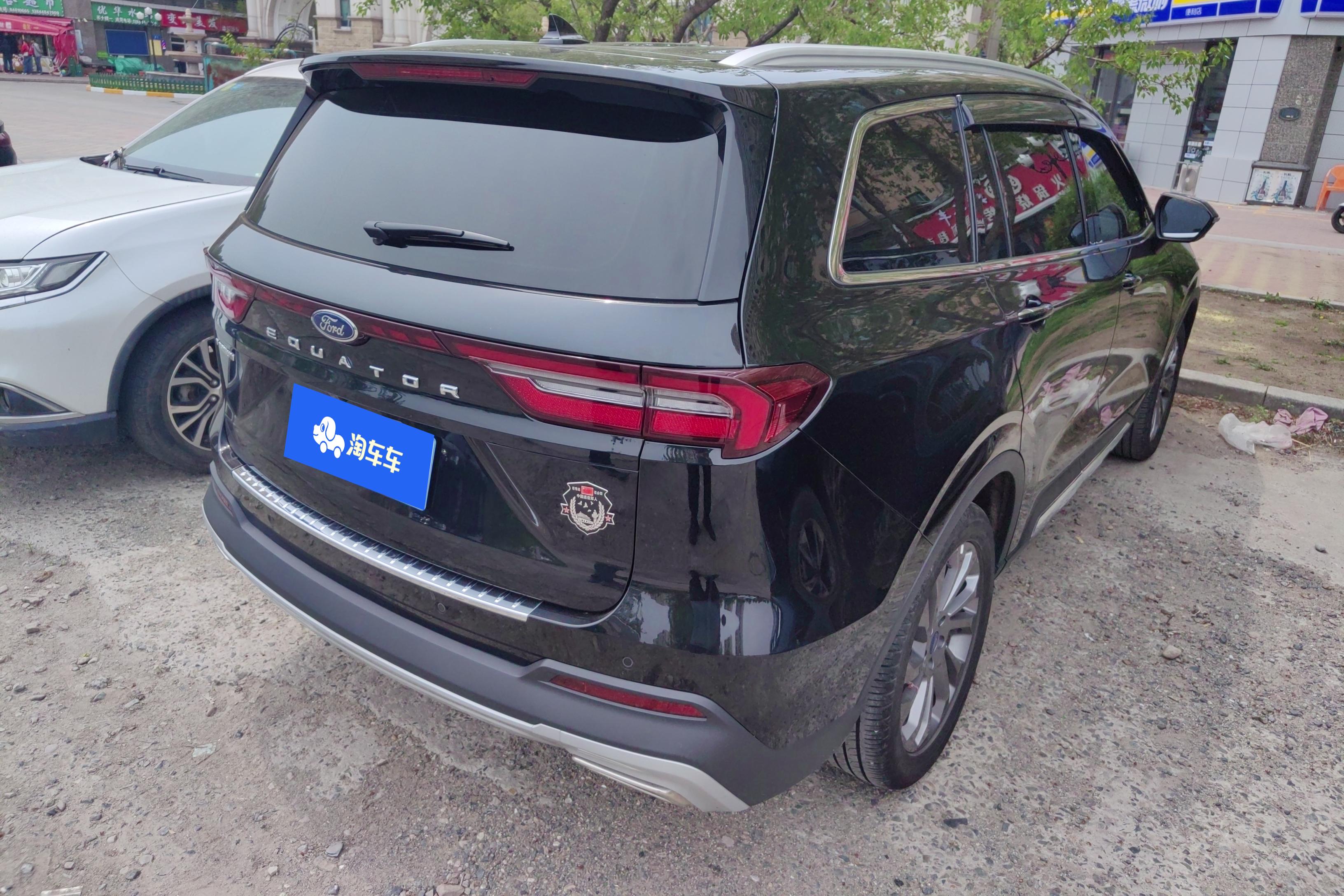 Ford Equator 2021 car image #10