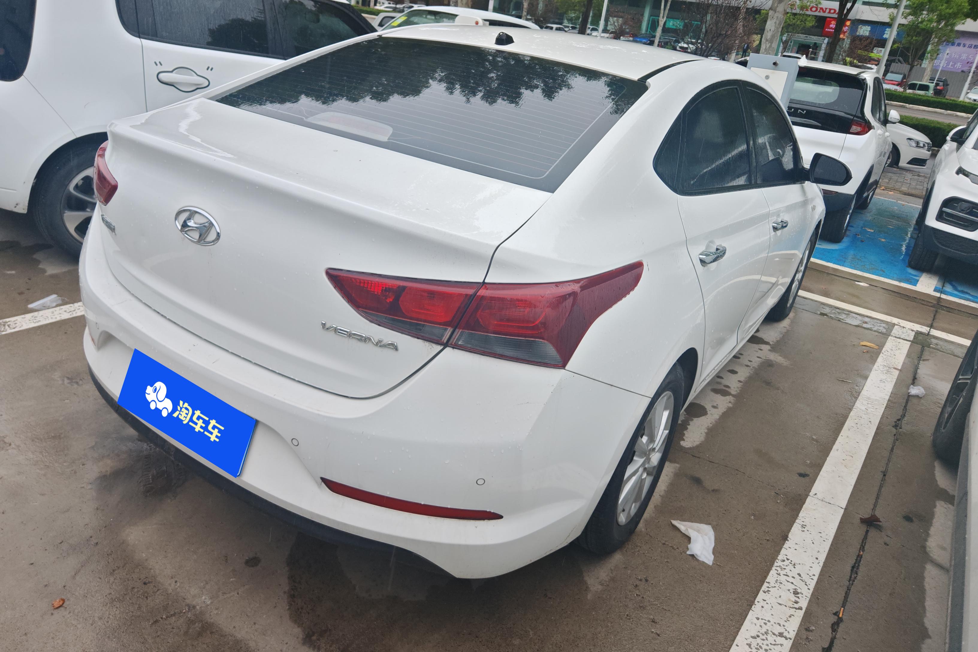 Hyundai Verna 2018 car image #10