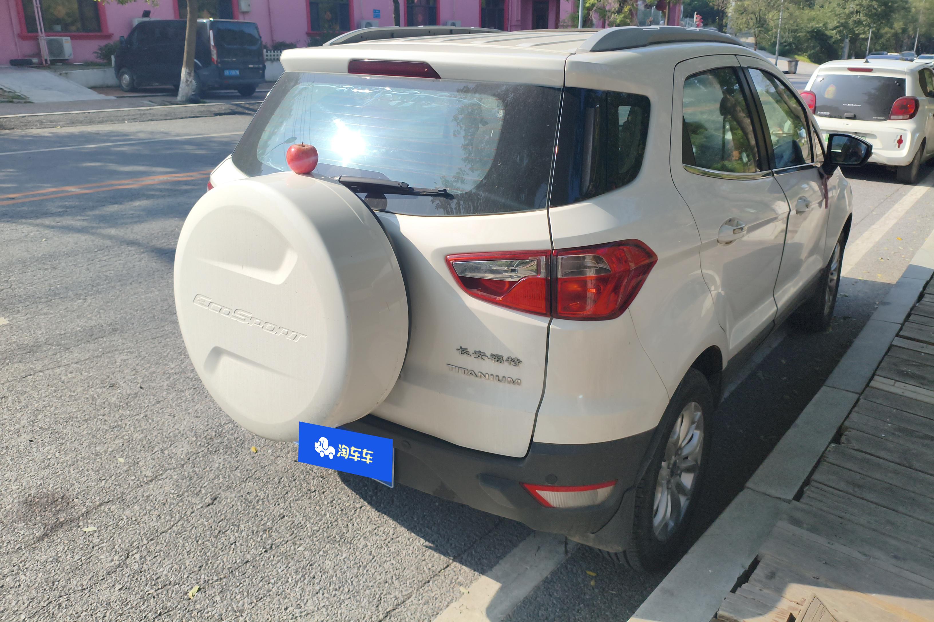 Ford EcoSport 2015 car image #10