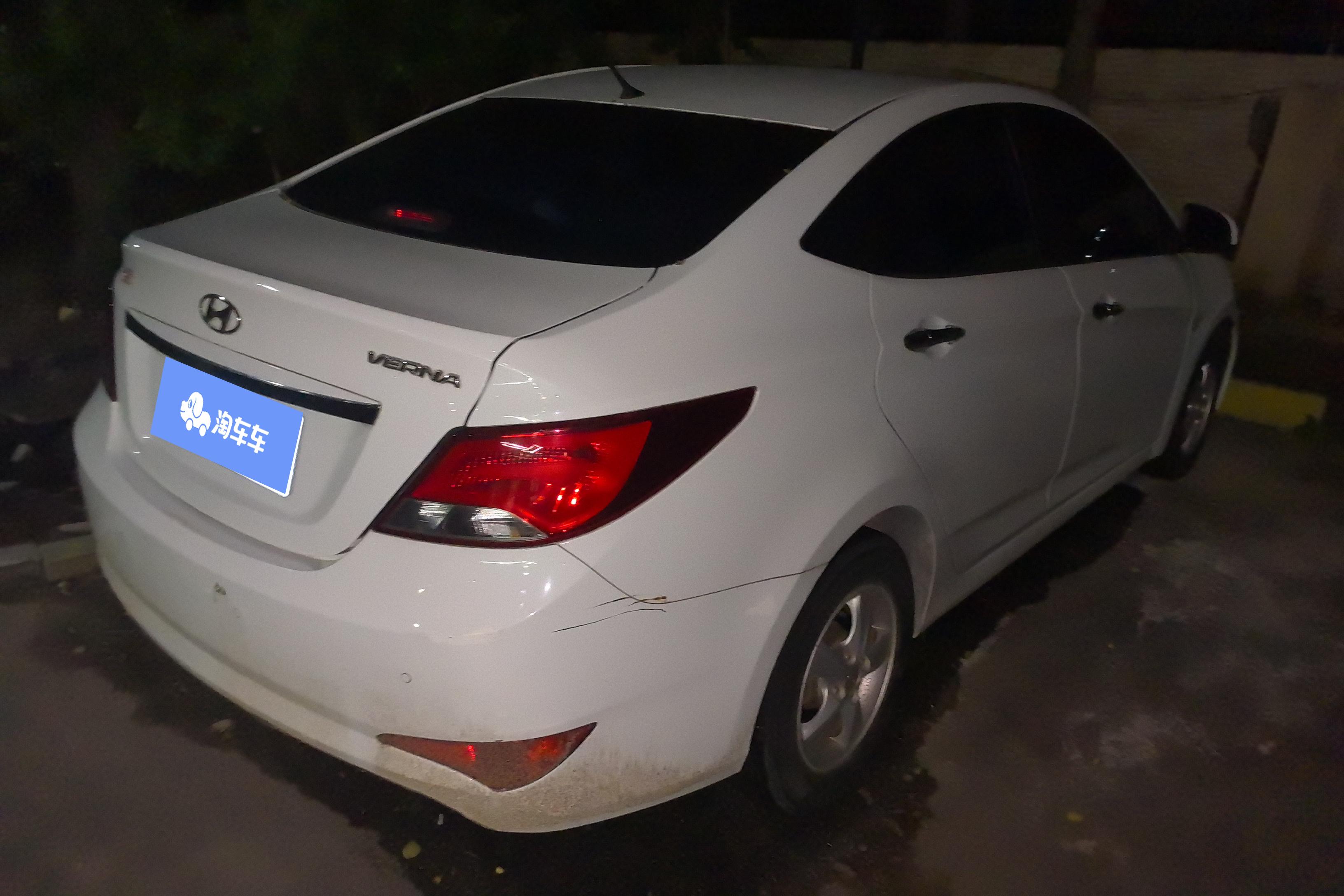 Hyundai Reina 2014 car image #10