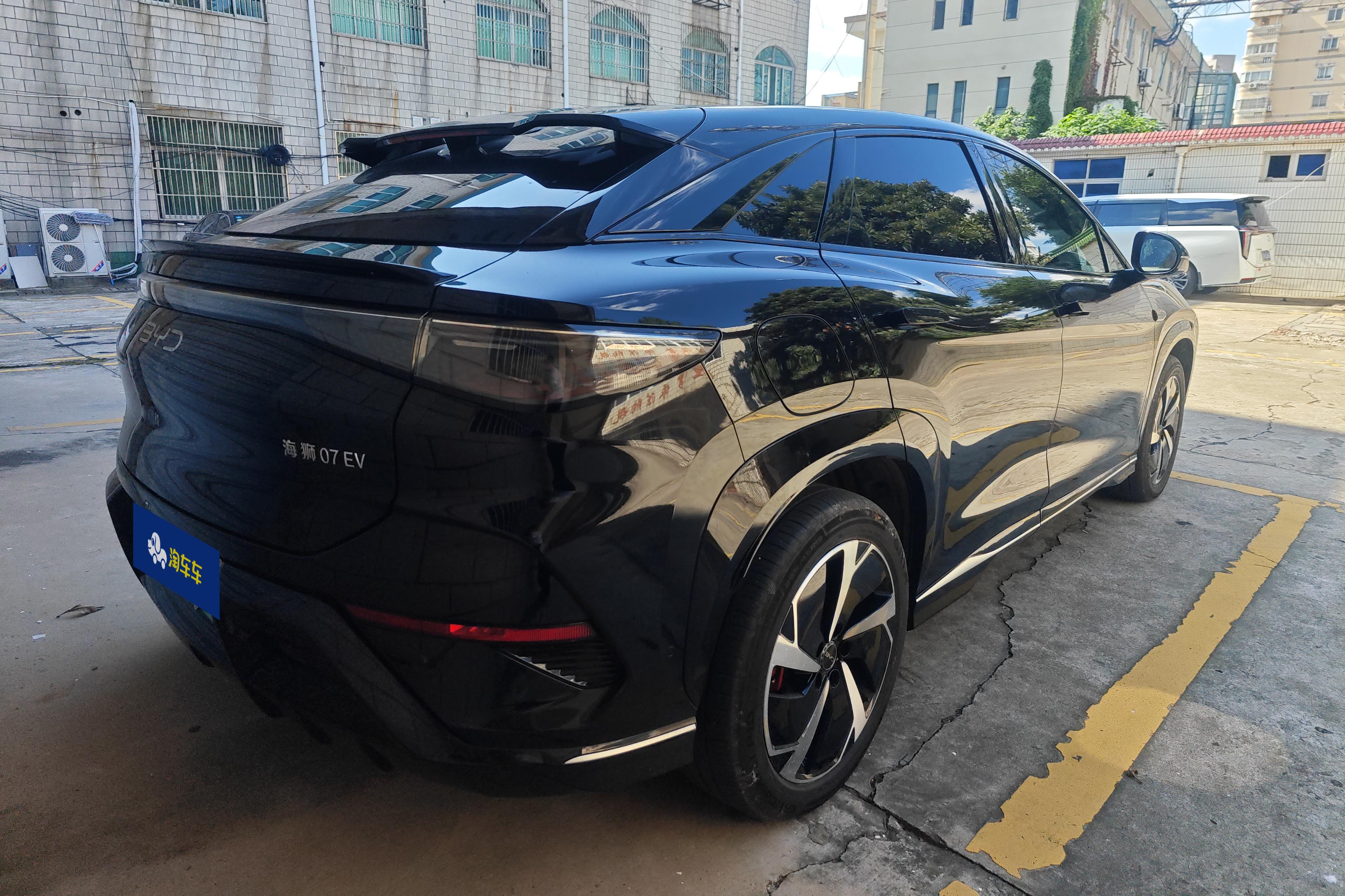 BYD Sea Lion 07 EV 2024 #10 BYD Sea Lion 07 EV 2024 car image #10