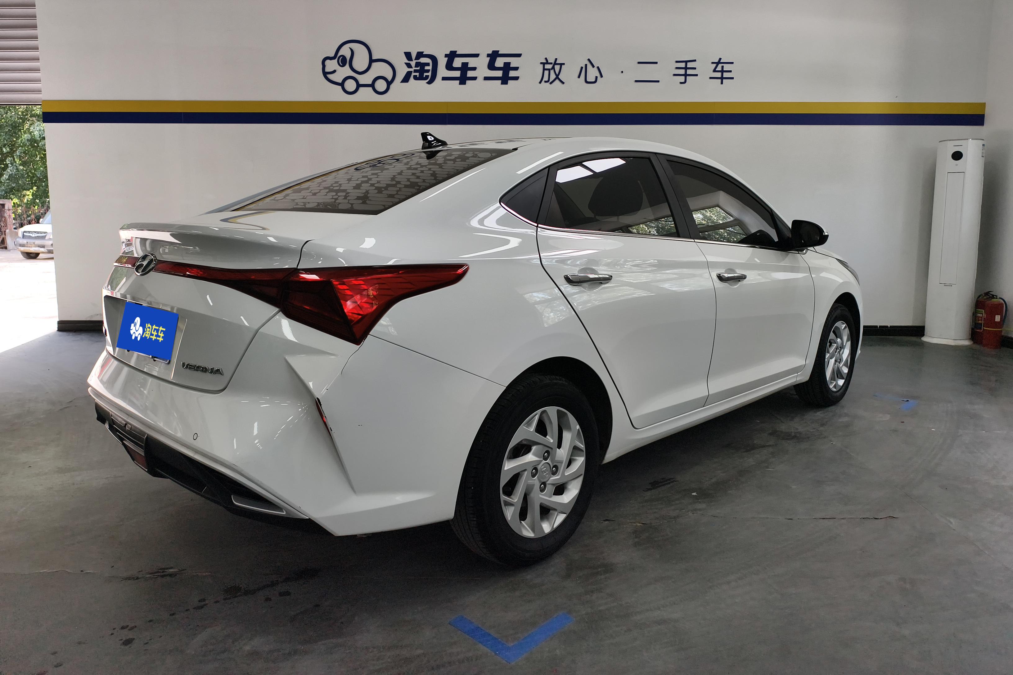 Hyundai Verna 2021 car image #10