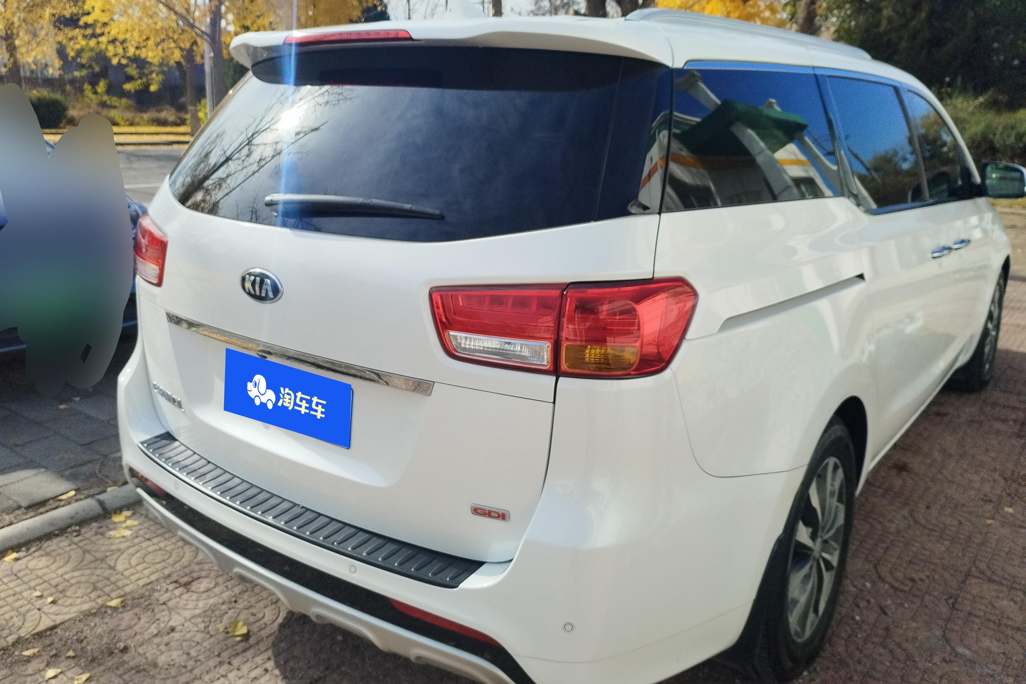 Kia Carnival 2017 изображение автомобиля #10