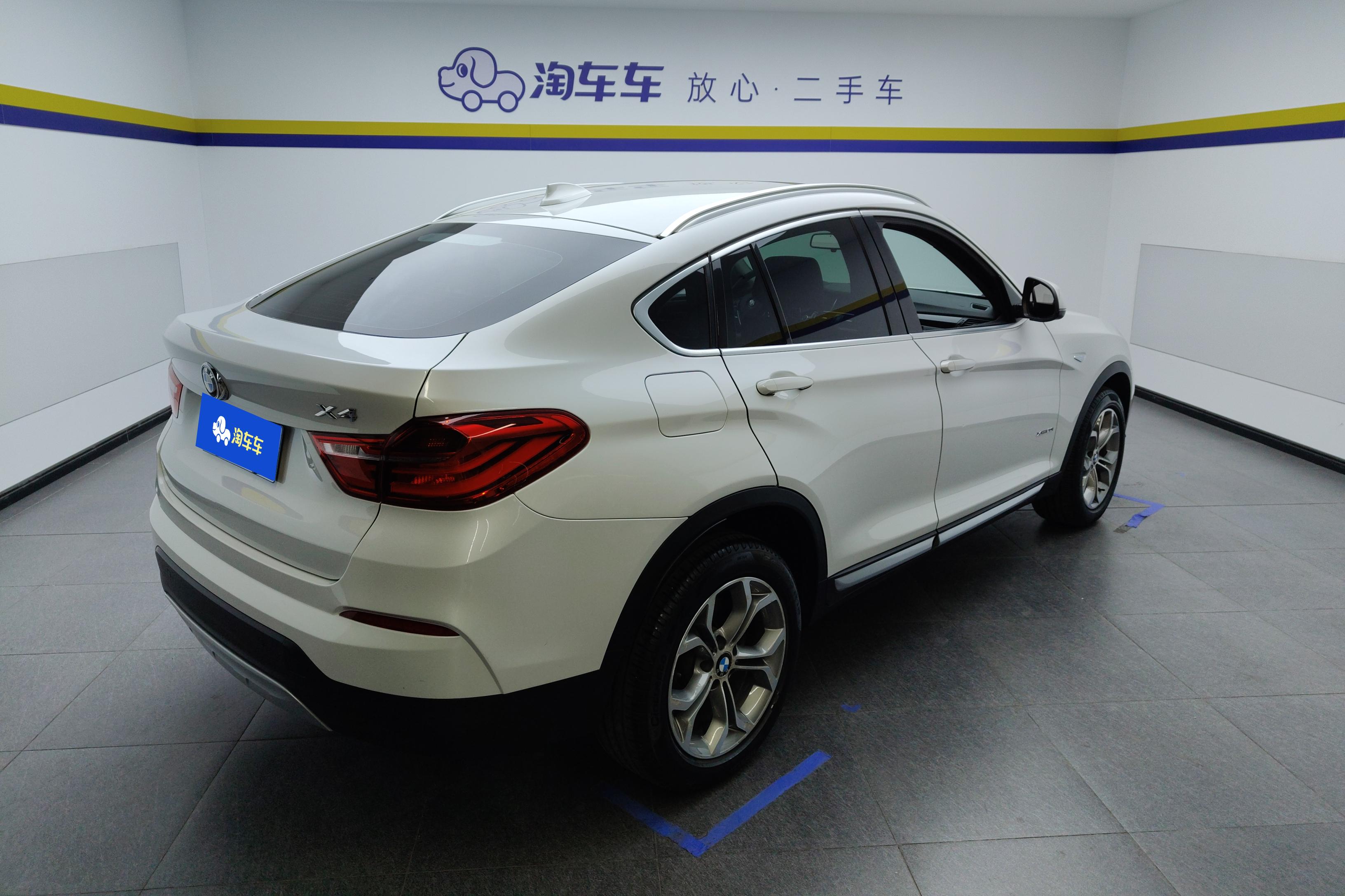 BMW X4 M40i 2018 #10 BMW X4 M40i 2018 car image #10