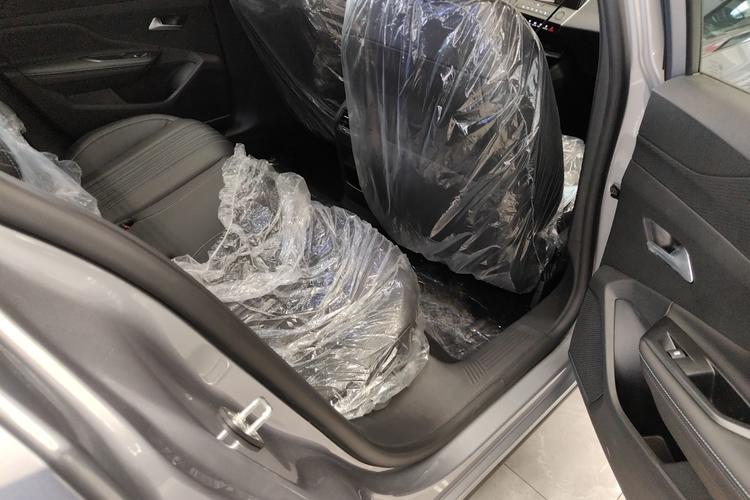 Peugeot 408X car image #10