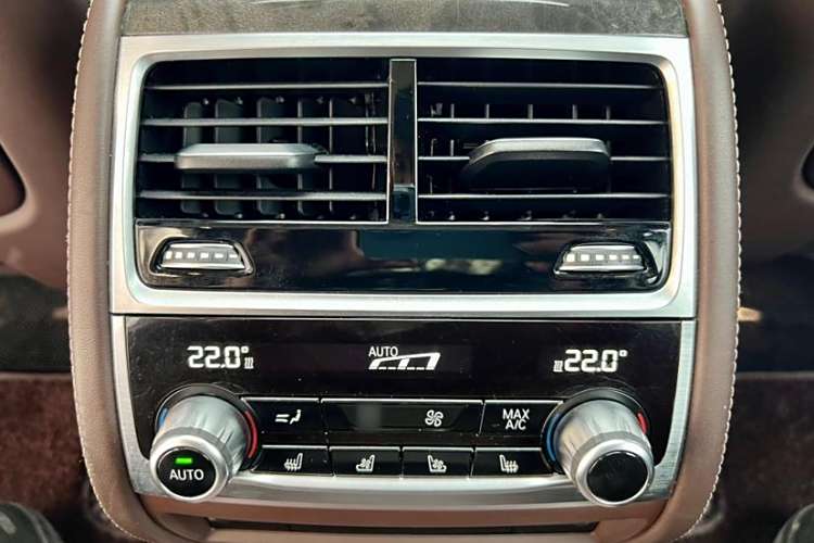 BMW M760Le 2017 #10 BMW M760Le 2017 car image #10