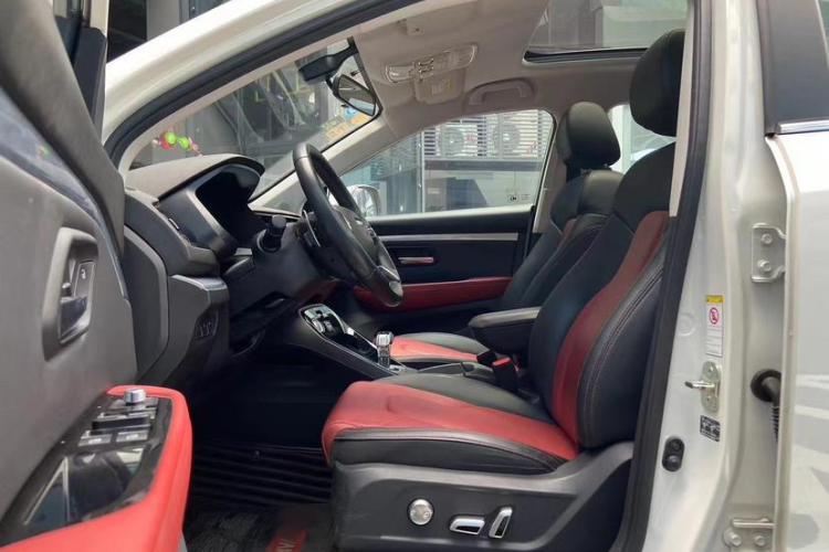 Haval H2s 2018 #10 Haval H2s 2018 car image #10