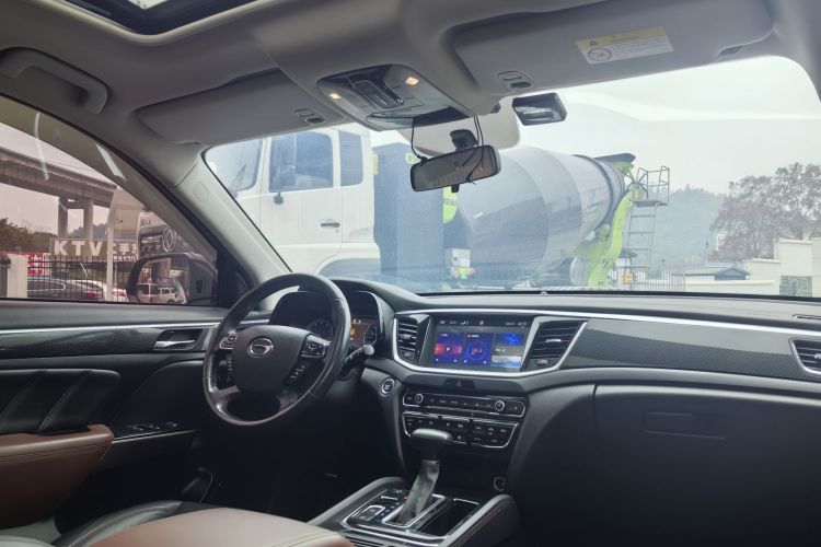 GAC Trumpchi GS7 2018 car image #10