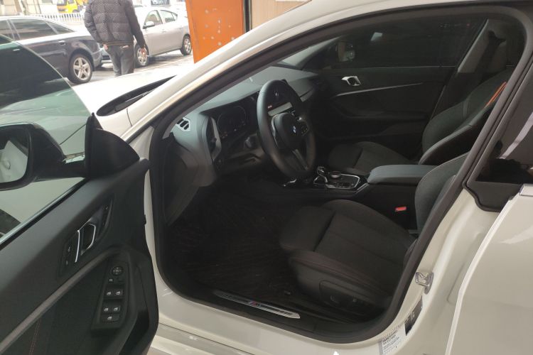 BMW 2 Series (Imported) 2024 #10 BMW 2 Series (Imported) 2024 car image #10