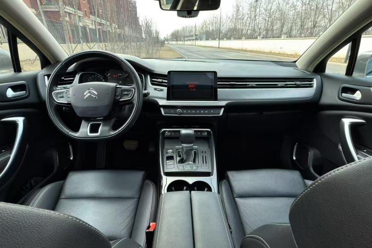 Citroen C5 2018 imagem de carro #10