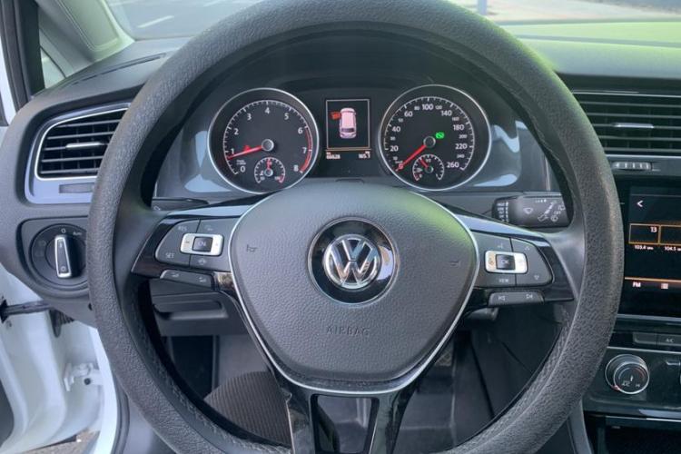 Volkswagen Golf (Imported) 2019 #10 Volkswagen Golf (Imported) 2019 imagem de carro #10