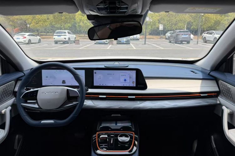 Exceed Chasing Wind C-DM 2023 #10 Exceed Chasing Wind C-DM 2023 car image #10