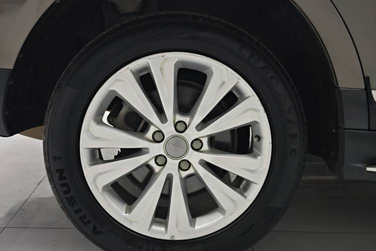 Haval H8 2018 car image #10