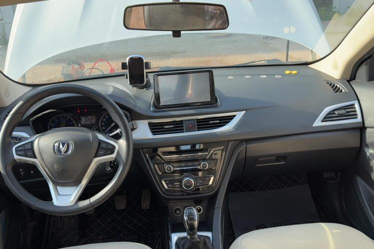 Changan Alsvin V7 2018 #10 Changan Alsvin V7 2018 car image #10