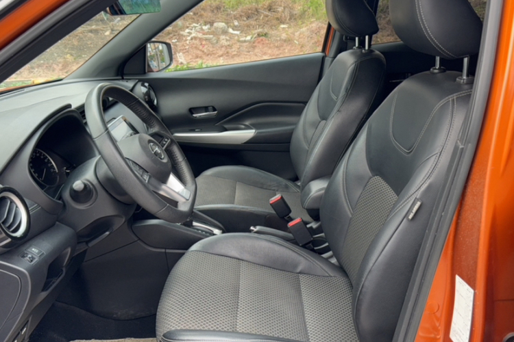 Nissan Kicks 2017 immagine di auto #10