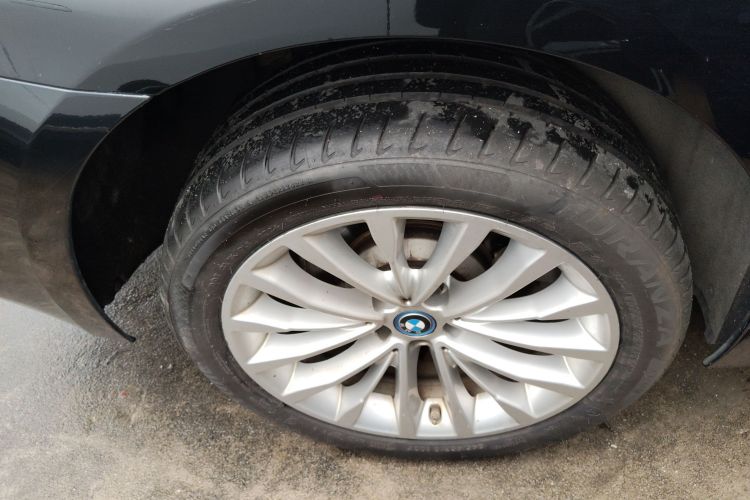 BMW 5 Series New Energy 2019 car image #10