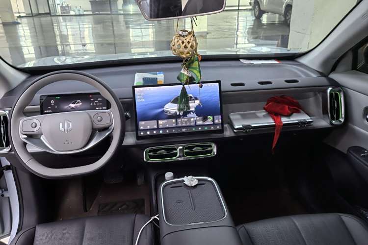 零跑汽车 零跑B10 2025 汽车图片 #10