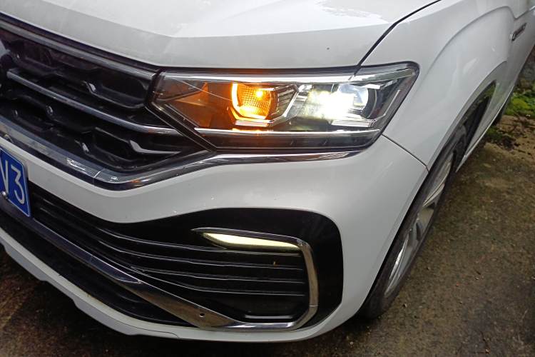 Volkswagen Tayron X 2022 #10 Volkswagen Tayron X 2022 car image #10