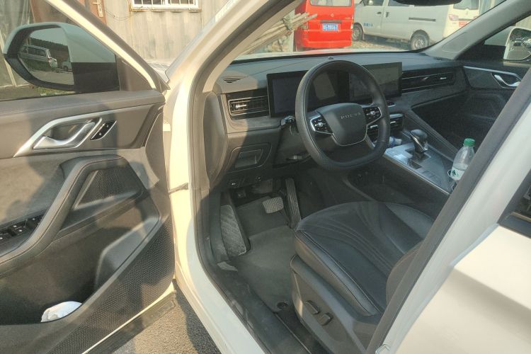 Roewe D5X DMH 2024 car image #10