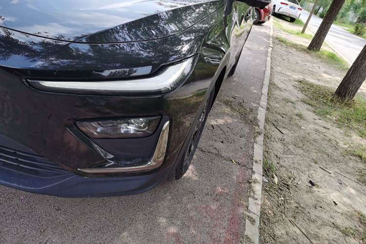 哪吒汽车 哪吒X 2024 汽车图片 #10