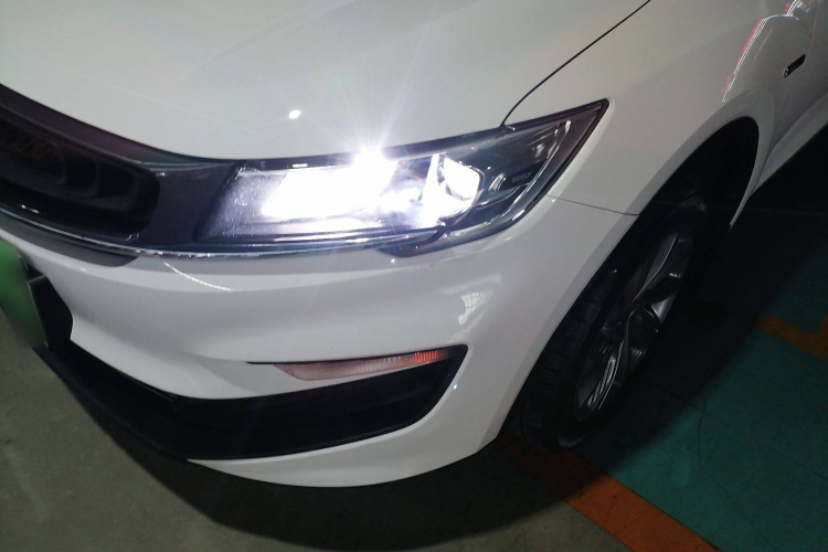 GEELY JiaJi New Energy 2021 car image #10