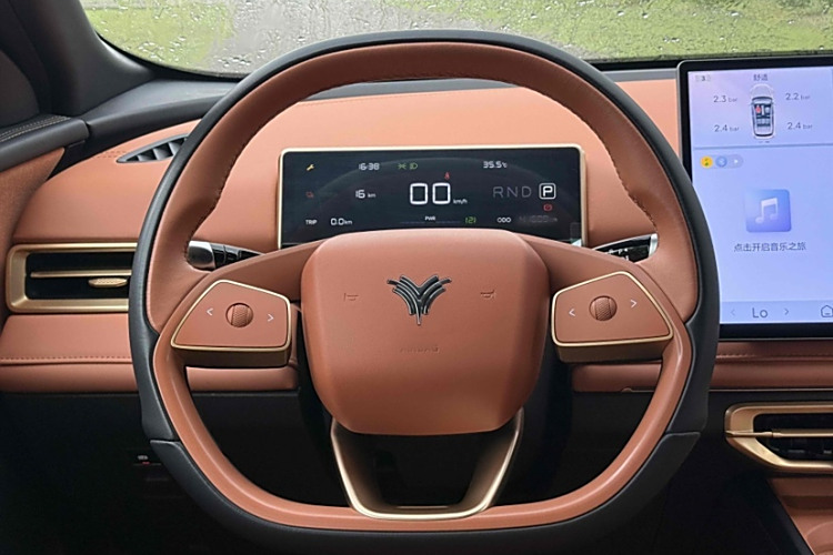 哪吒汽车 哪吒X 2024 #10 哪吒汽车 哪吒X 2024 汽车图片 #10