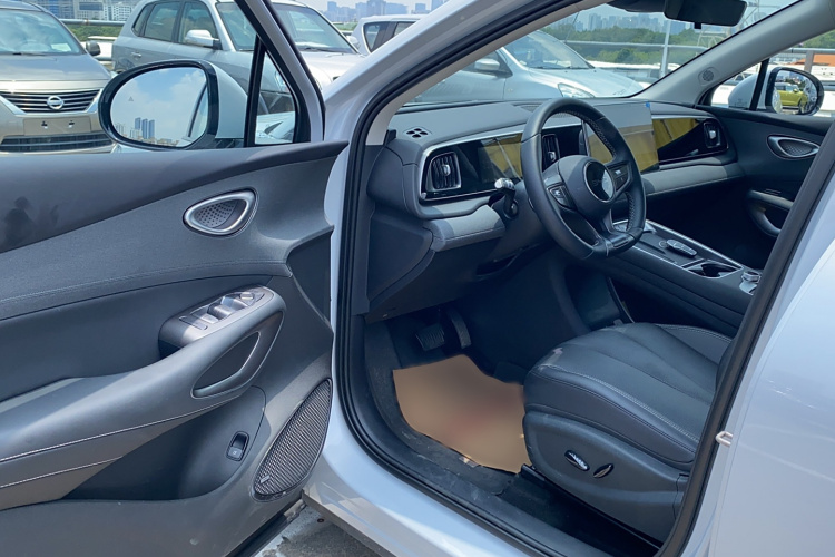 BYD Sea Lion 05 EV 2025 car image #10