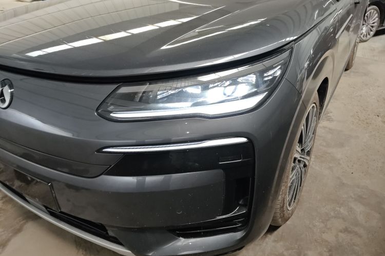 Denza N9 2025 #10 Denza N9 2025 car image #10