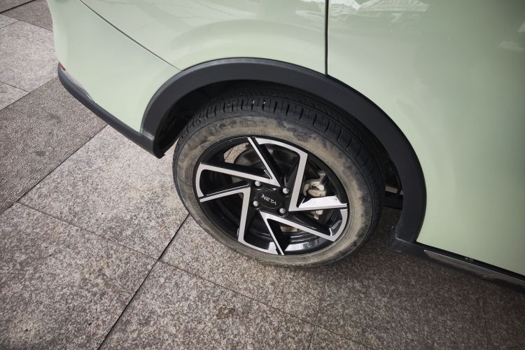 哪吒汽车 哪吒AYA 2024 汽车图片 #10