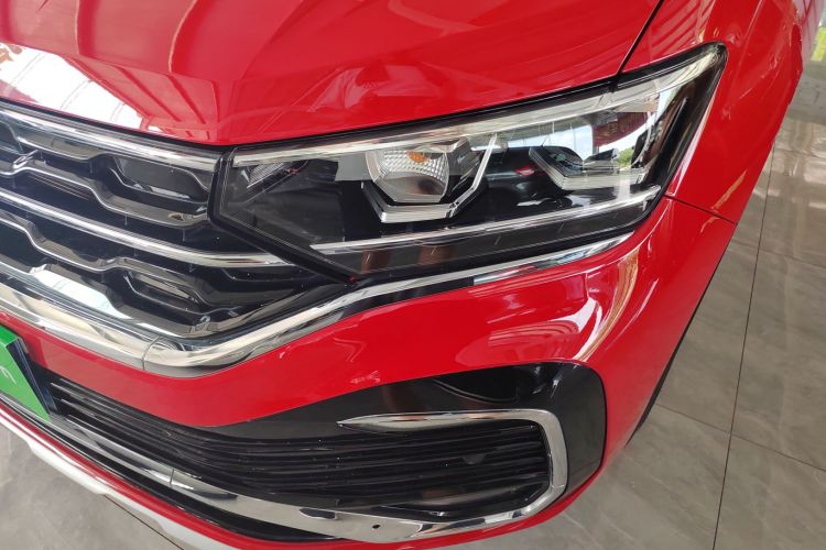 Volkswagen Tayron X 2021 #10 Volkswagen Tayron X 2021 car image #10