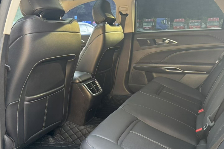 Ford Taurus 2016 car image #10