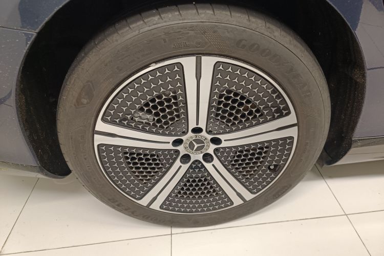 Mercedes-Benz EQS Class 2021 car image #10