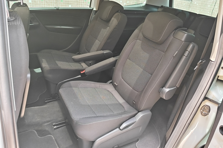 Volkswagen Sharan 2018 imagem de carro #10