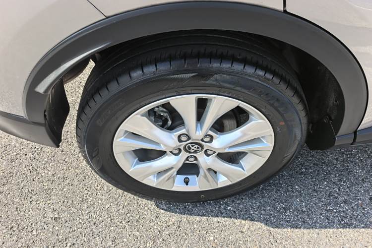 Toyota Izoa 2021 صورة سيارة #10